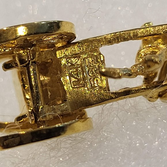 14K Gold Rickshaw Pendant - Picture 2 of 10